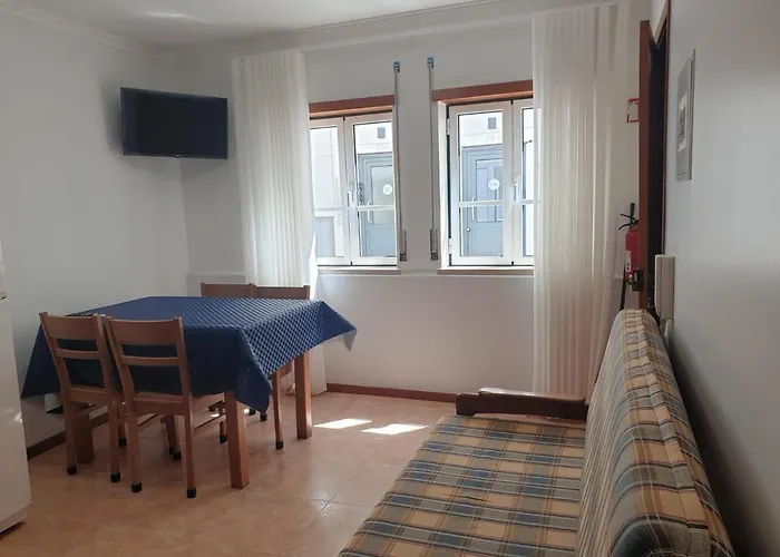 Casinhas Da - - Ground Floor * Nazare